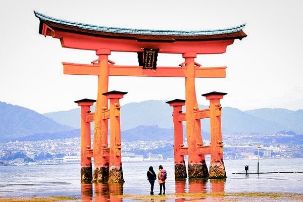 guide4 Itsukushima Shrine at Hiroshima
