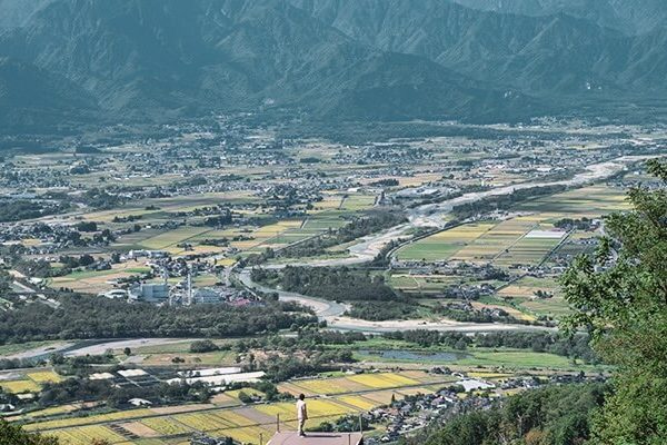 ryokou3 the city of Matsumoto view from top of the hill